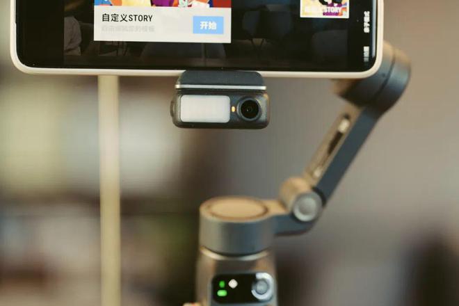 blie 7 Pro稳定器首发初体验！j9国际站549元！大疆OSMO Mo(图4)