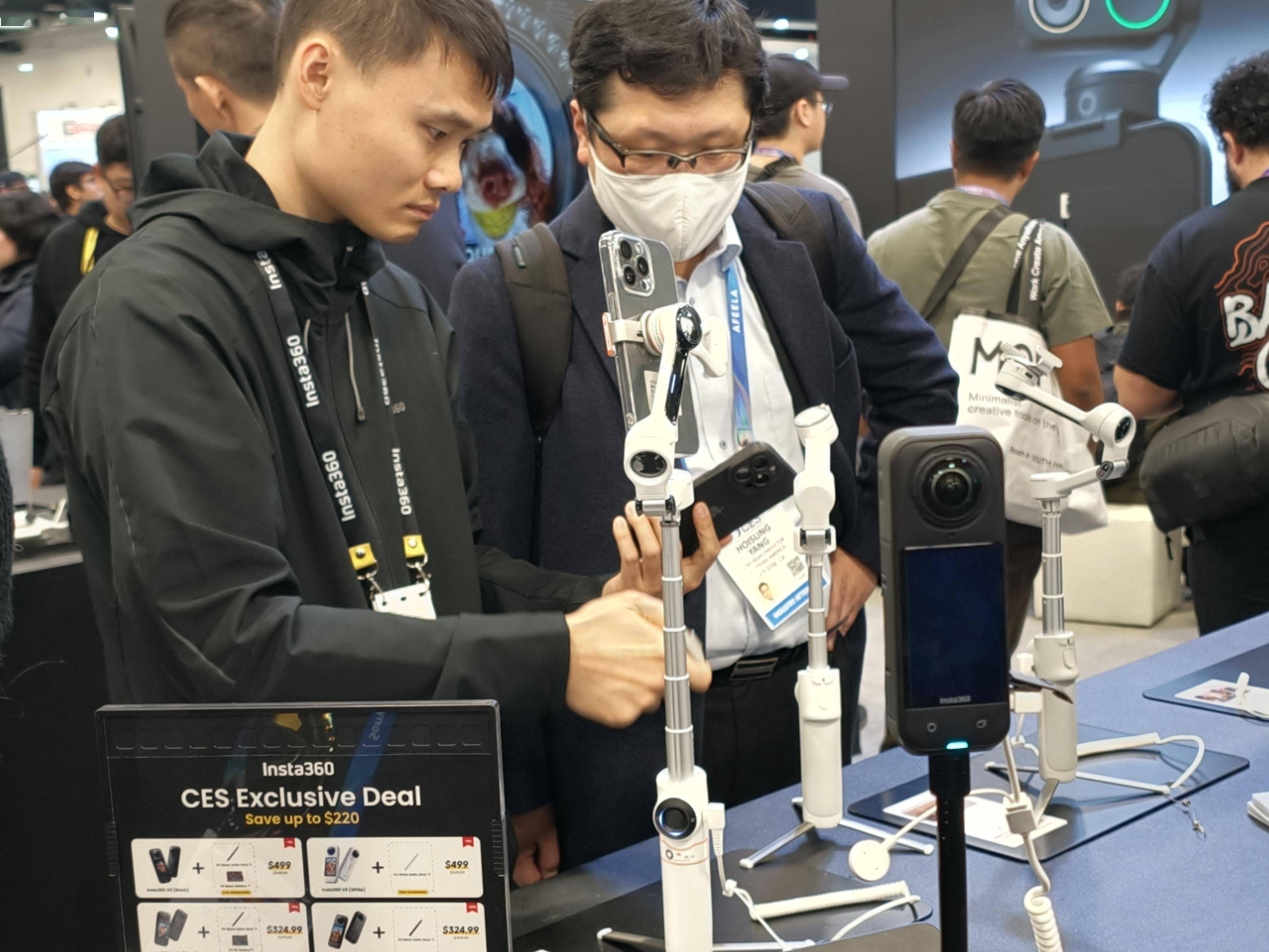 六大玩家CES交卷：影像赛道打法变了ag九游会登录分体、全景、机械臂！(图9)